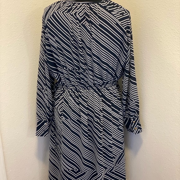 2 FOR $20 H&M Blue White MIDI Dress Asymmetrical Tie Waist Size M 8 - Picture 5 of 8